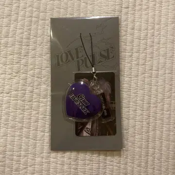 TREASURE 팝업 한정판 키링 & 트레이딩 카드 현석