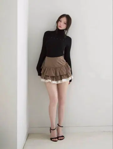 ANDMARY 멜 개더 스커트