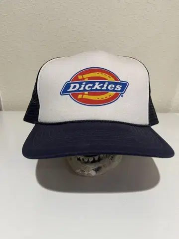 90s 디키즈 메쉬 캡 야마다 렌 착용