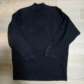 MARKOS ALXANDRE 마르코스 알렉산드레 이탈리아제 스웨터