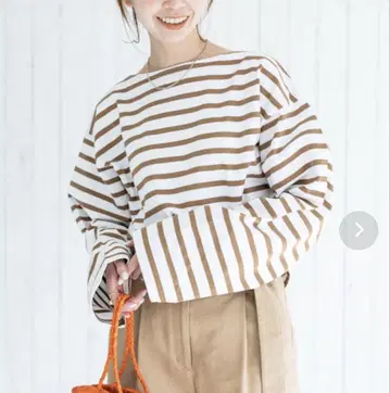 TRADITIONAL WEATHERWEAR 보더 티셔츠