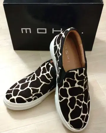미사용 새상품 MOHI 모히 슬립온 기린 패턴 송치 23.5cm