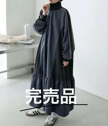 forksy. 하프 지퍼 라인 배색 트랙 저리 원피스