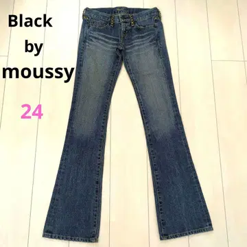 Black by moussy 24인치 부츠컷 데님 스터드