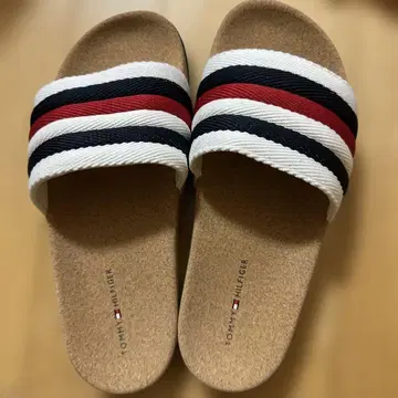 TOMMY HILFIGER 코르크 밑창 샌들 26cm
