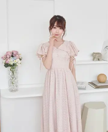 로제 뮤즈 cotton lace flare dress