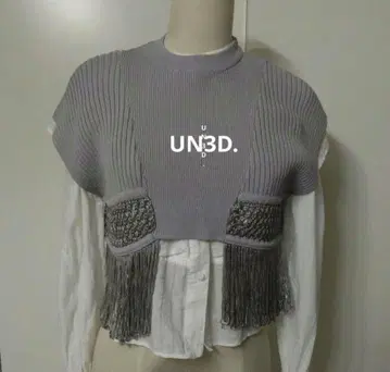 택 포함 새상품 UN3D 슬리브리스 니트 정가 31,900엔