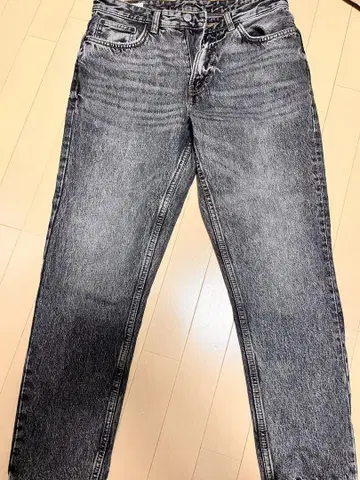 ZARA 그레이 스트레이트 데님