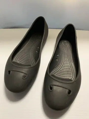 crocs 맥콜 W8 24cm