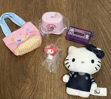 산리오 가챠 맥 콜라보 키티 봉제 인형과 잡화 세트
