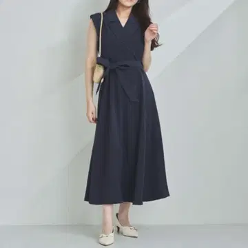 [미사용 새상품] 미슈마슈 테일러드 칼라 플레어 원피스
