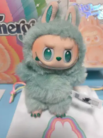 Labubu Big into Energy SERENITY 그린