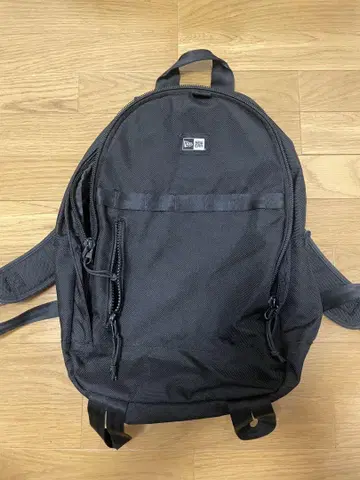 뉴에라 백팩