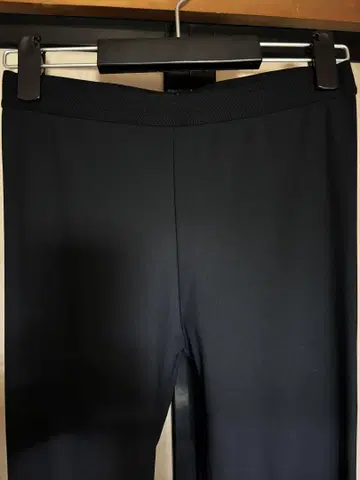 피노레 블랙 계열 레깅스