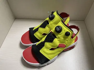 인스타펌프 퓨리 샌들