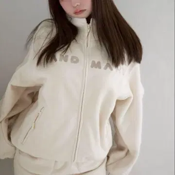 Mary logofleece jacket 아이보리