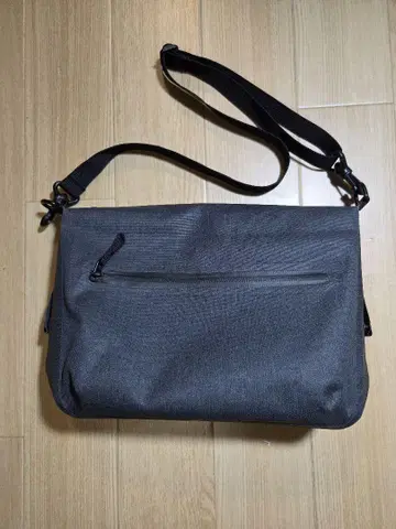 MUJI 웨더링 숄더백 다크 그레이