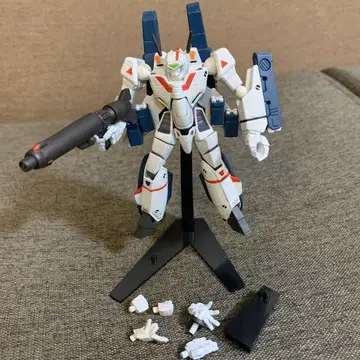 리볼텍 슈퍼 발키리 VF-1J 마크로스