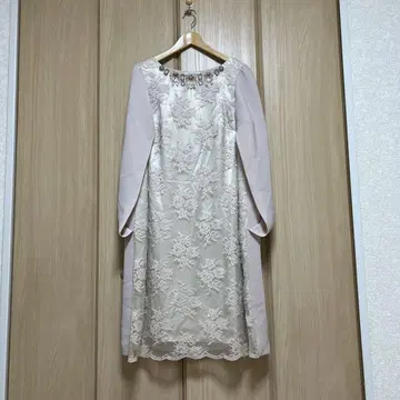 Ros Tiara 케이프풍 레이스 원피스