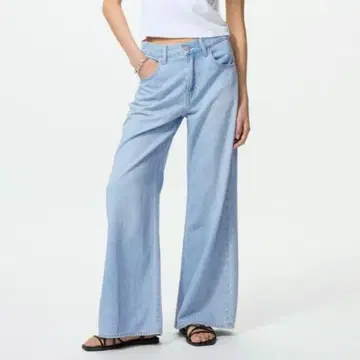 [ 새상품 ] 완판템 UNIQLO 드레이프 와이드 플레어 청바지 28