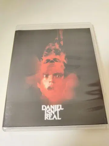 Daniel Isn't Real Blu-ray 수입반