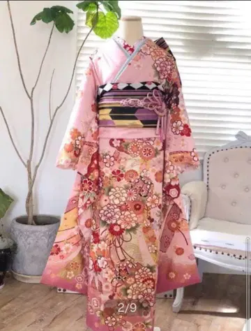 핑크 계열 꽃무늬 후리소데 블랙 오비