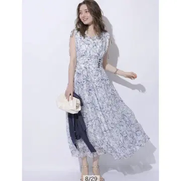 아푸와이저 리셰 라인 플라워 프린트 원피스 블루 계열