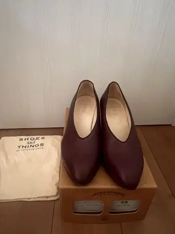 버건디 중간 힐 펌프스 25cm 수납 가방 포함