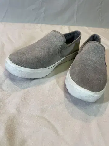 SOREL 그레이 슬립온 23.5cm