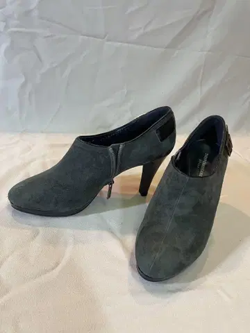 TRUSSARDI 하이힐 펌프스
