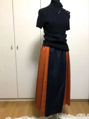 Grand Table 새상품 가을 컬러 바이컬러 하이웨스트 스커트