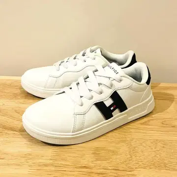 타미힐피거 화이트 스니커즈 23.5 TOMMY HILFIGER