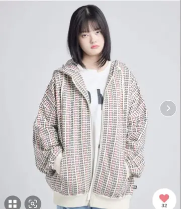 리틀 써니 바이트 아이 러브 LSB 후드티