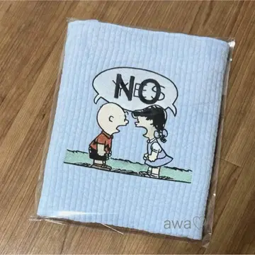 새상품 미개봉 비오는날 스누피 밀크 백