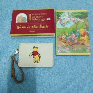 Winnie the Pooh 패스케이스와 메모장 2권 세트