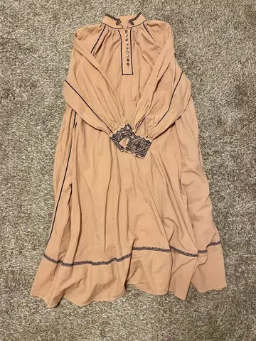 [ 11/3까지 ] 자수 장식 에스닉 긴팔 원피스