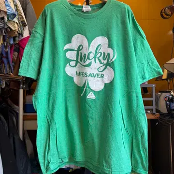 미국 빈티지 의류 Lucky Lifesaver 티셔츠 그린 컬러