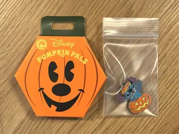 디즈니 스토어 Pumpkin Pals 시크릿 핀 배지 스티치
