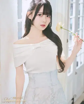michellMacaron 리본 오프숄더 니트탑