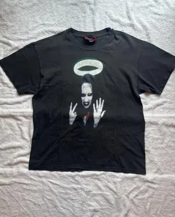 90s Marilyn Manson 미들 핑거