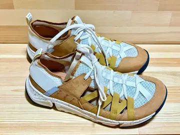 Clarks 가죽 메쉬 절개 레이스업 스니커즈 25cm
