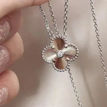 미사용 새상품 클로버 펜던트 목걸이 실버 네잎클로버