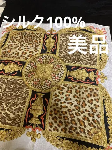 레오파드 무늬 실크 스카프. 미사용품. 약 88x88 대형.