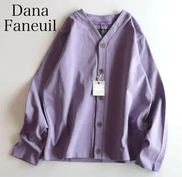 다나 파뉴엘 Dana Faneuil V넥 가디건
