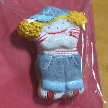 통통 펑키 걸 브로치