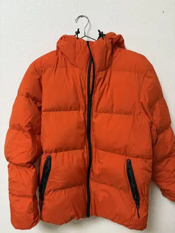 오렌지 후드 부착 다운 자켓 남성용 패션