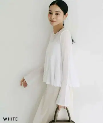 베이스먼트 온라인 페플럼 시어 탑 BASEMENT online