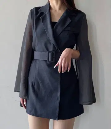NOMAE 시어 슬리브 테일러드 원피스 그레이