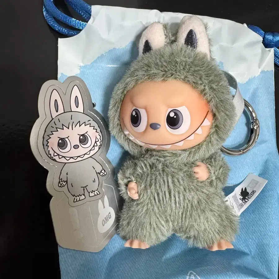 LABUBU ノートとLUCKY DOGパッケージ 353715640_1_1759995477_w840.jpg