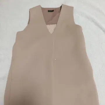 스콧 클럽 Aga 백 플리츠 베스트